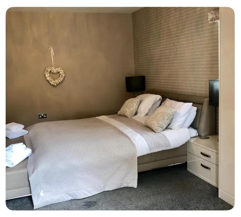 The Oaks A Private In Our With Its Own Entrance With Internal Doors Locked Suited To Quieter Guests Wanting A Peaceful *